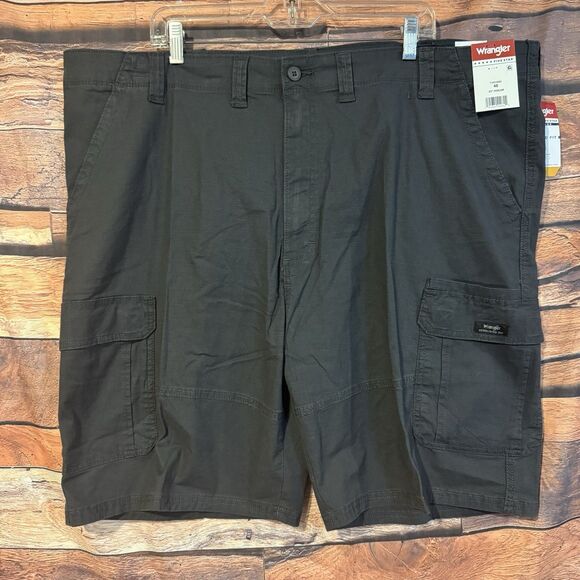 Wrangler Men's 46 Gray Relaxed Fit Cargo Shorts 46x10 Five Star Premium Durable - Picture 1 of 8